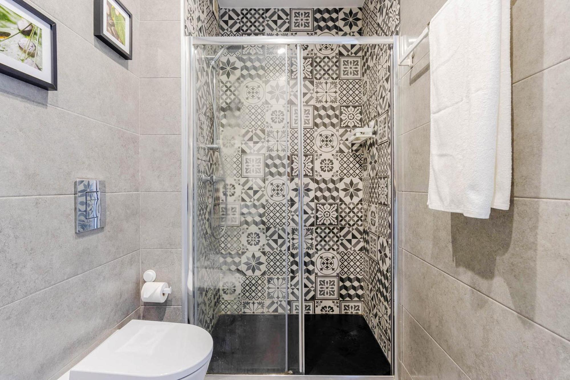 Host Wise - Amadeo Apartments Vila Nova de Gaia Luaran gambar